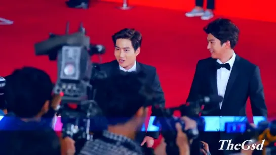 [FANCAM] EXO Suho @ 151001 BIFF Red Carpet