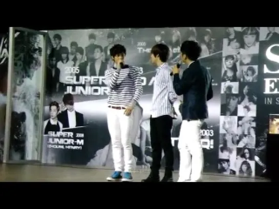 [FANCAM] 120811 Кай и Тэмин @ S.M.ART EXHIBITION