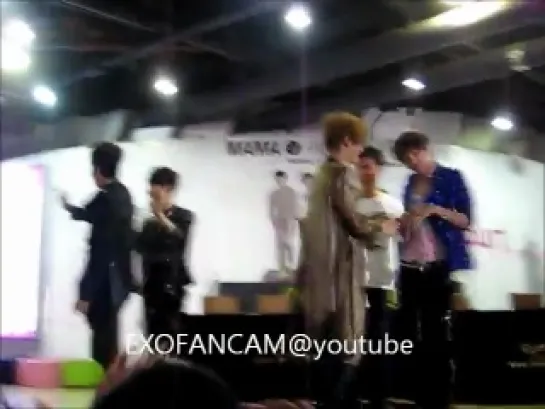 [Fancam] 120421 COEX Mall EXO Fansign event ending