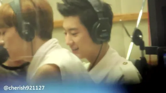 |FANCAM| 130626 Sukira Kiss The Radio (Chanyeol focus)