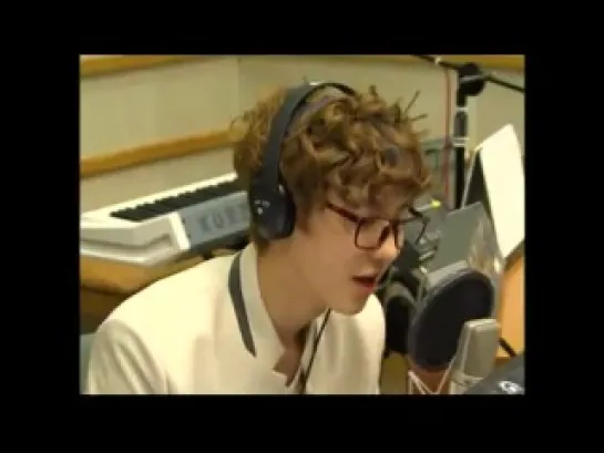 120507 Sukira - Chanyeol imitates Simon D