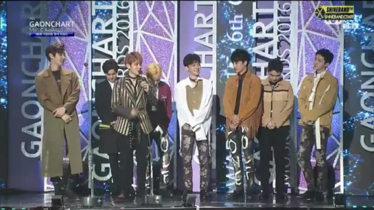 170222 EXO wins Artist Fan Choice (Group) @ 6th Gaon Chart K-Pop Awards