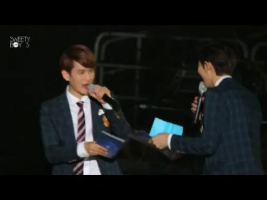 |FANCAM| 131114 Melon Music Awards 2013 (Chanyeol & Baekhyun)