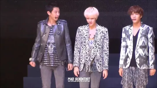 [FANCAM] 130406 Chanyeol, Kai, Sehun | Seoul Girls Collection