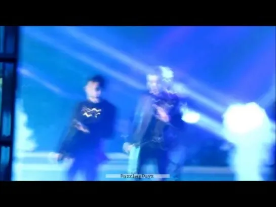 |FANCAM| 140321 EXO @ Seoul Fashion Week