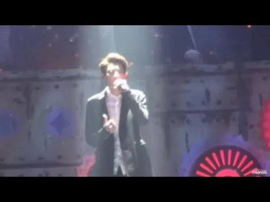 |FANCAM| 131224 EXO - Baby Don't Cry @ Christmas Wonderland Concert (Chanyeol focus)