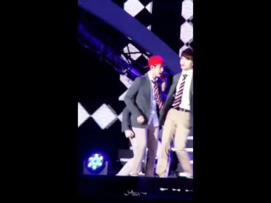 |FANCAM| 130914  Sky festival - Growl (Chanyeol focus)