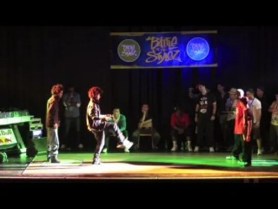 Les Twins vs Oldfuture Crew[HD]