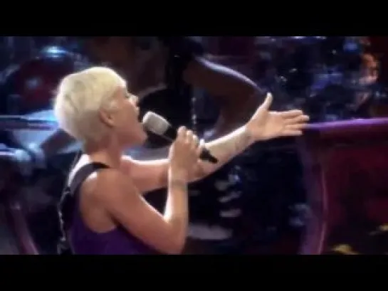 Pink-Crazy(Live)[HD]