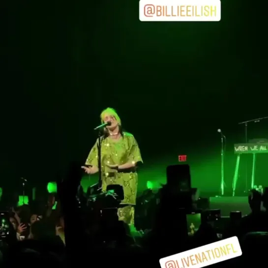 billie performing "wish you were gay" in miami