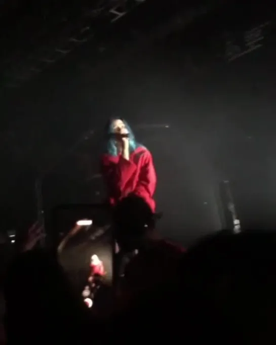 billie eilish live / Phoenix