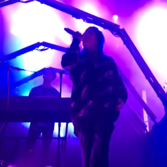 billie eilish live / Dallas