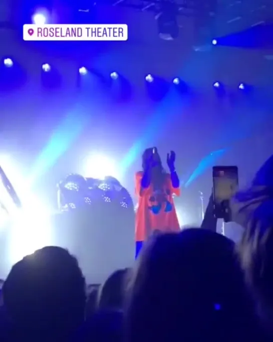 billie eilish live / portland