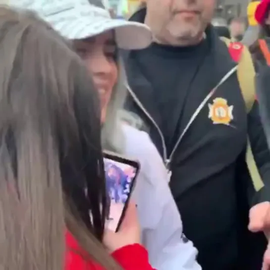 billie arriving at the venue in london