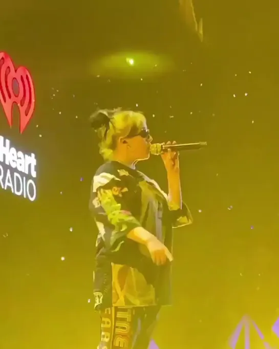 Billie Eilish live / Jingle Ball 2019