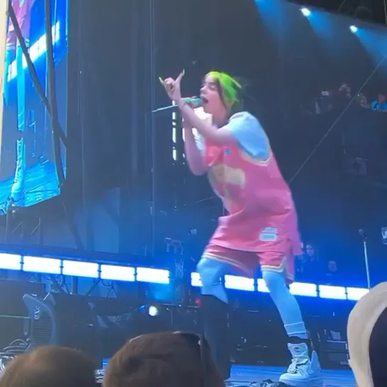 Billie Eilish live/ Austin 12/10/19