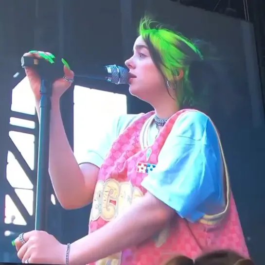 Billie Eilish live/ Austin 12/10/19