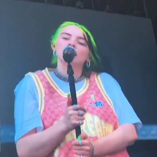 Billie Eilish live/ Austin 12/10/19