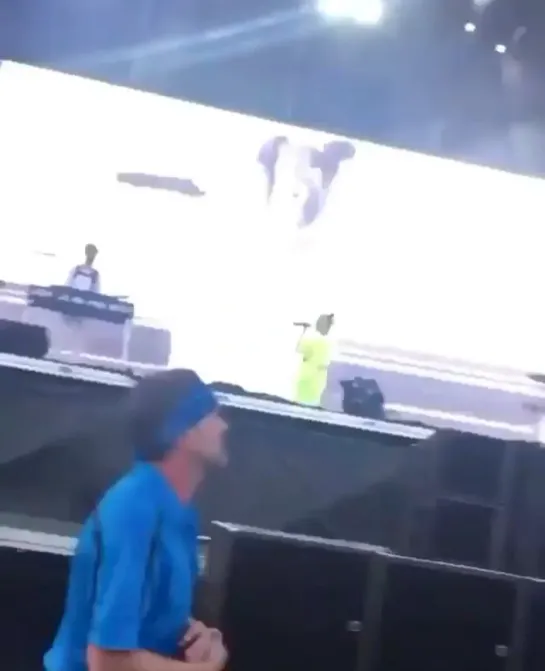 a fan walked on stage during billies set at aclfestival in austin