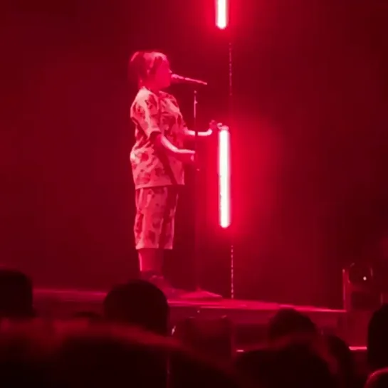 billie performing at summerfest in milwaukee 06.06.19