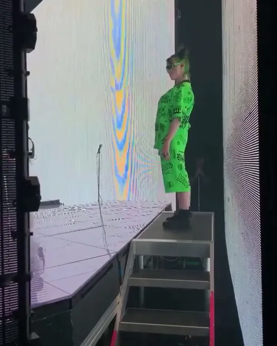 billie performing at summerfest in milwaukee 06.06.19