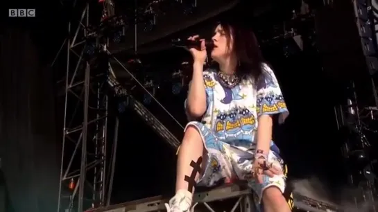 billie performing “WHEN I WAS OLDER” at glastonbury festival