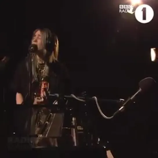 billie eilish is performing a Piano Session with her brother finneas. -Listen to the Chillest Show with @phily