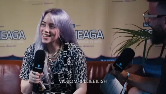 Billie Eilish Interview | Osheaga 2018 | Stingray PausePlay (русская озвучка)