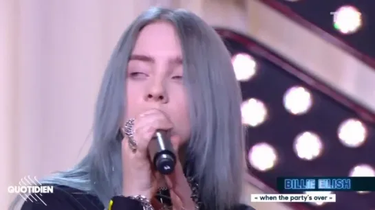 billie performing ‘when the party’s over’ on the tv show quotidien in france