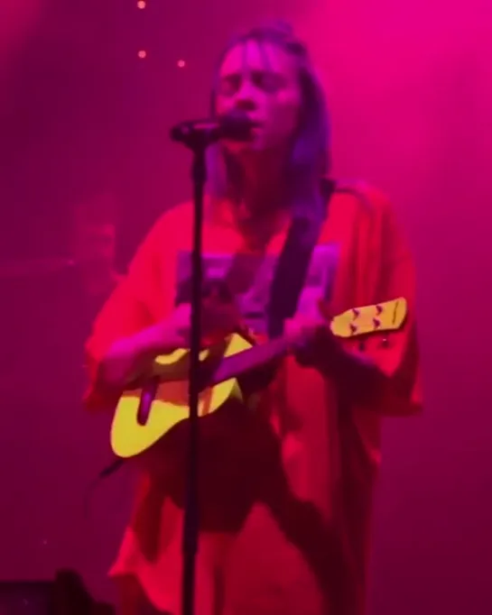 Billie Eilish Live / 107.7 The End in Seattle / 11.12.18