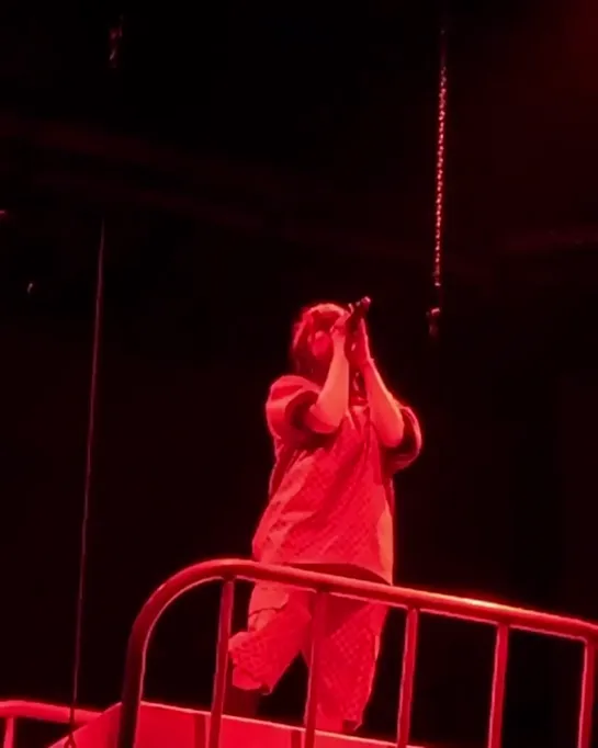 billie performing “bury a friend” in dallas