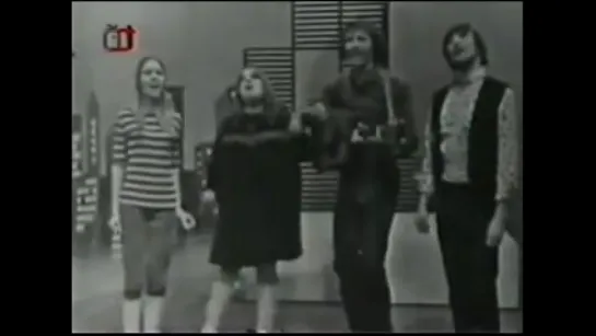 The Mamas and the Papas - California Dreamin'