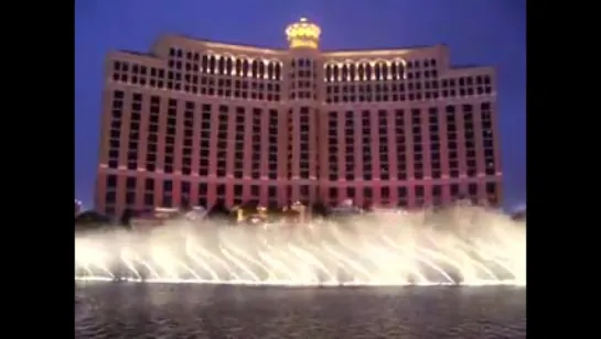 Титаник, исполняет фонтан Bellagio