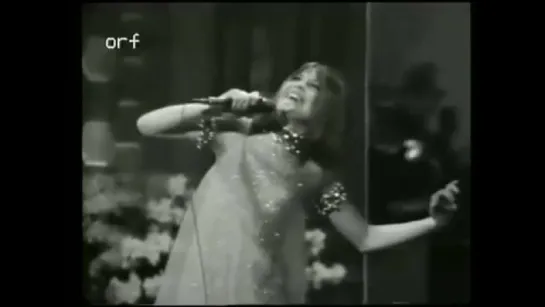 UK 1967 - Sandie Shaw - Puppet On A String