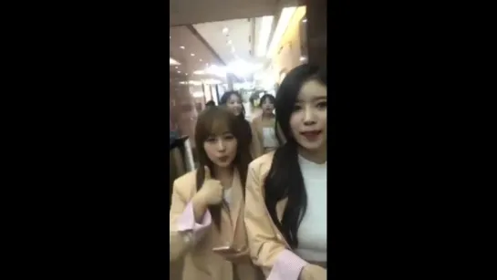 180511 KRUSH 러블리즈(lovelyz) 1차 출근길 facebook live 이수정,유지애,이미주,정예인