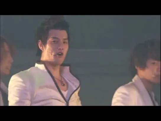 5 U-KISS - Bingeul Bingeul (120325 1st Japan Live Tour)