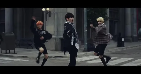 TXT (투모로우바이투게더) Chasing That Feeling Official MV