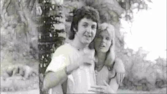 Paul McCartney  Wings -  Mrs Vandebilt