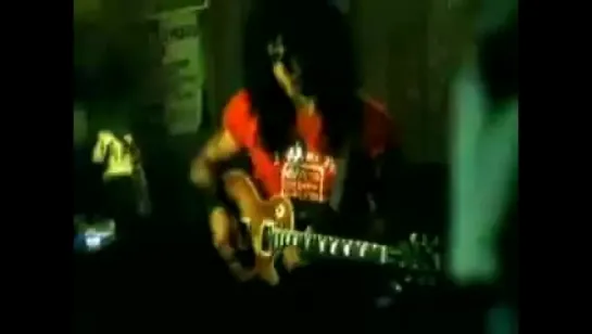 Velvet Revolver - Fall to Pieces (2004)