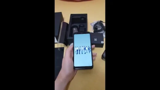 LG Q7 BTS