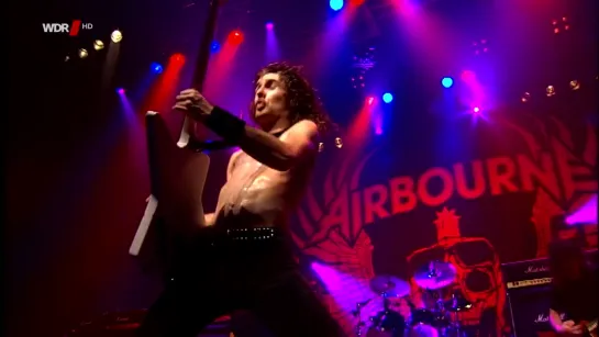 Airbourne - Cheap Wine  Cheaper Women (Live in Cologne, Germany, 2010)+Улучшенное звучание. Full HD 1080p.