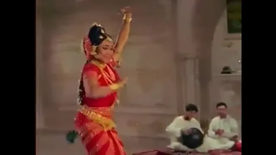 Vyjayanthimala - "Muqabla hamse na karo"