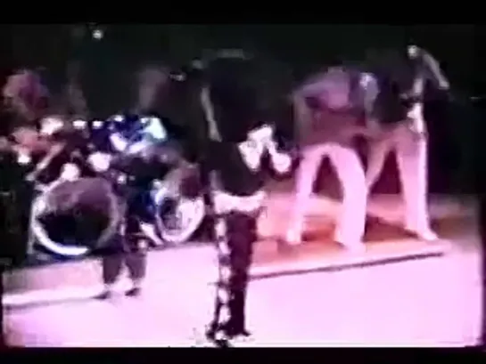 Elvis Presley - Suspicious Minds - Live In Las Vegas - 1971