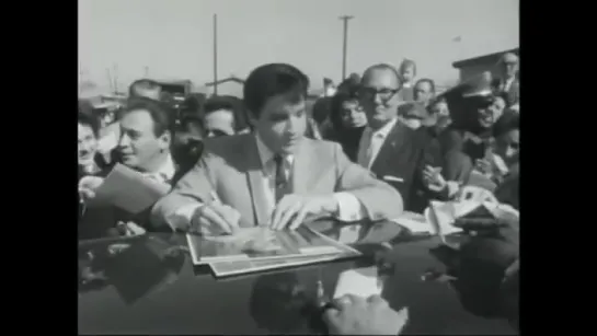 Elvis Presley donates a Yacht - 1964.