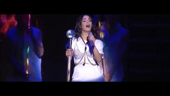 Lali En Vivo en el Luna Park - Mil Años Luz