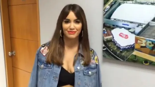 Ya está @laliespositoo en @encontactoecuavisa 😍😍 #SoyTour