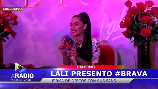 Lali Esposito - Firma de discos #Brava #LaliEsposito #Brava