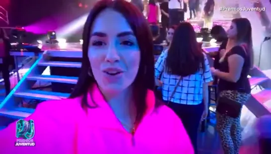 Miren quién llegó al ensayo de hoy! @lalioficial está feliz y lista para PremiosJuventud.