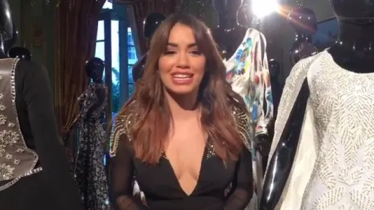 Lali Espósito lindísima nos muestra su vestido en la presentación de "Celebración" la nueva colección de @nantolin by @verolozan