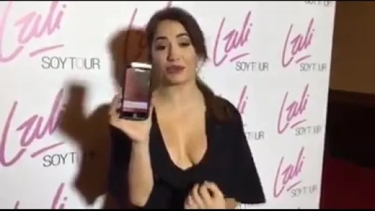 Atentos! Hoy a las 19 h (Arg) descargate la App de Lali en cualquier tienda digital de Android o Apple y accedé a contenido excl